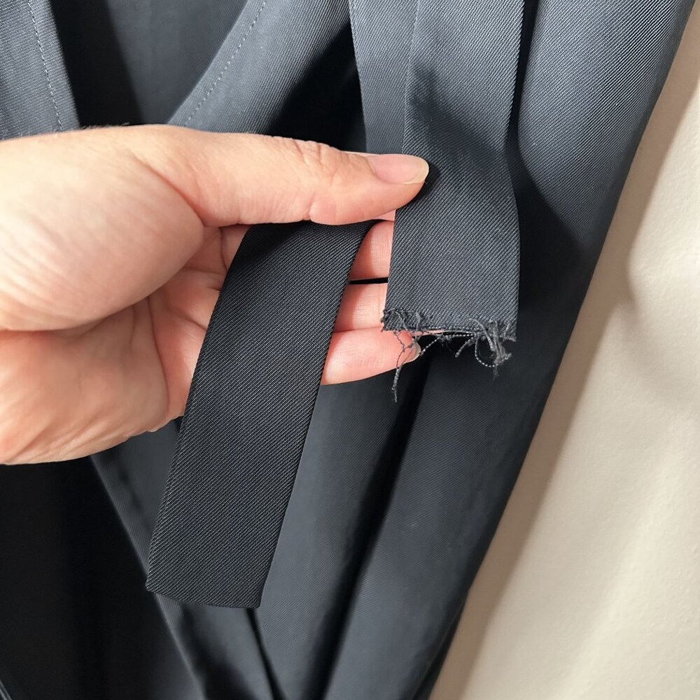 Everlane Black GoWeave Japanese Essential Wrap Midi Dress Women's Size 8 - Picture 4 of 8